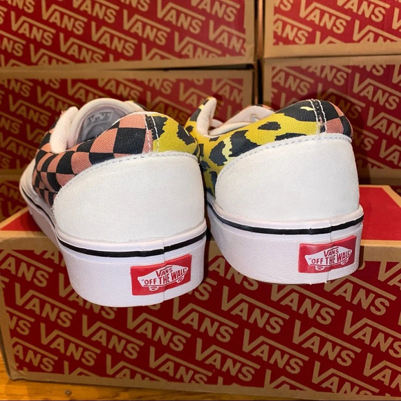 Vans ComfyCush sz 8 NWT - Picture 5 of 6